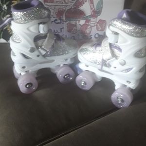 Girls adjustable roller skates
